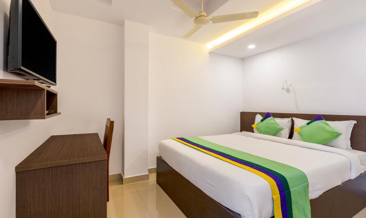 Treebo Trend Airport Avenue Plaza Cochin Airport Hotell Kochi Eksteriør bilde