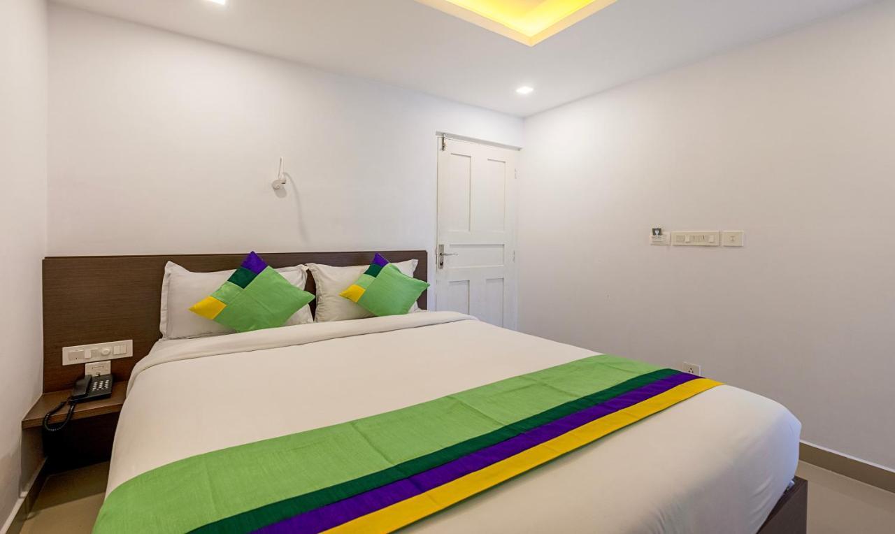 Treebo Trend Airport Avenue Plaza Cochin Airport Hotell Kochi Eksteriør bilde